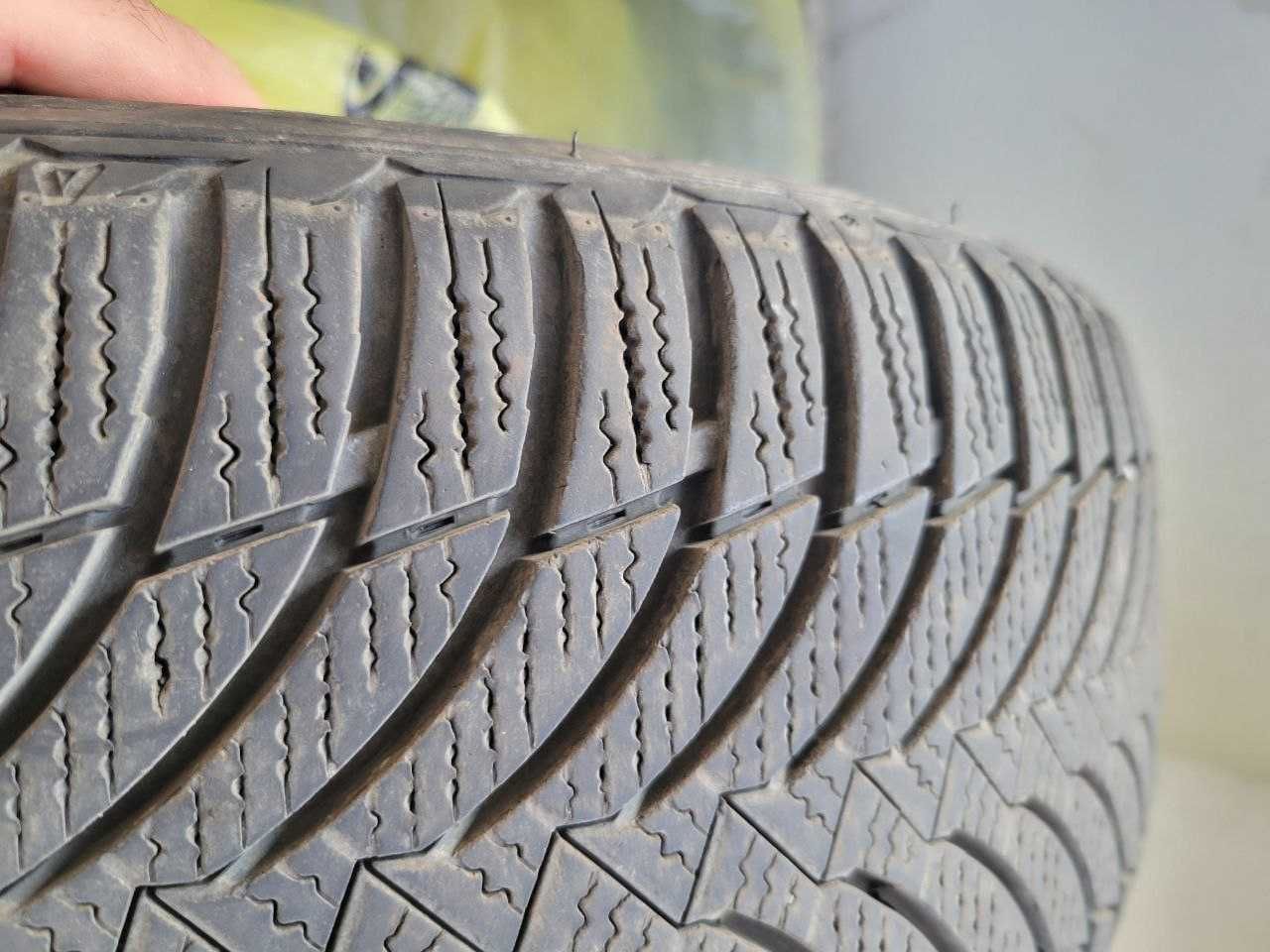 Зимни гуми 205/55 R16 - 4 бройки