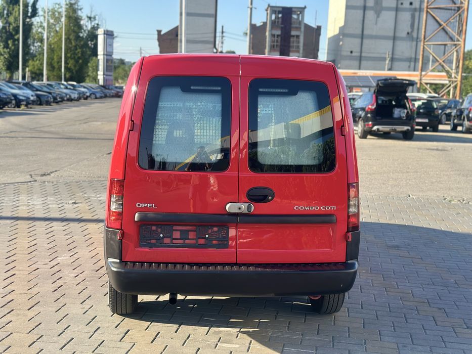 Vand Opel Combo 1.3 cdti 90 cp,12.2010,162000 km reali,ac functional