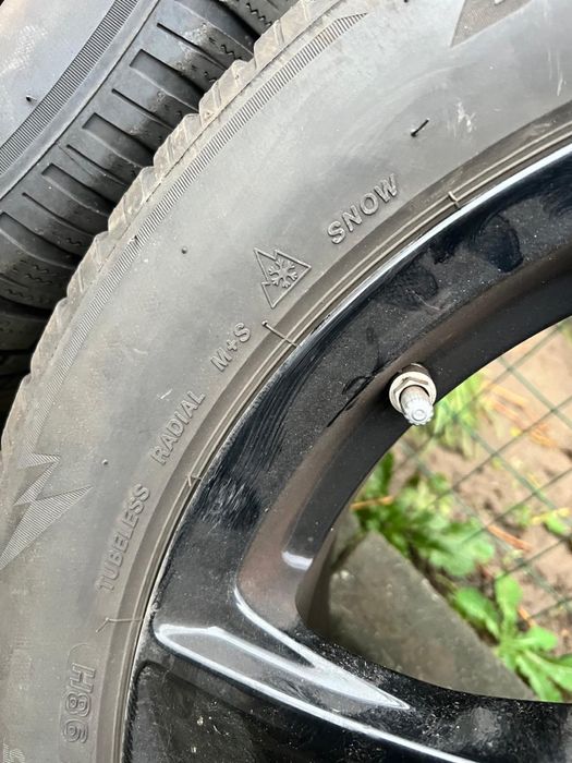 Jante Ford Focus MK3 cu cauciucuri de iarna