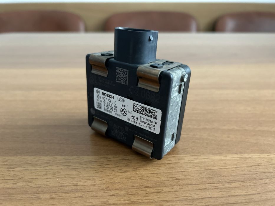 Vand Radar Frontal Distronic ACC VW Skoda Seat Audi BOSCH 3Q0 907 561C