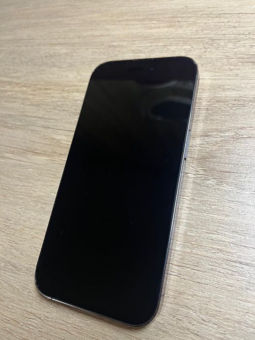 Iphone 14 Pro, deep purple