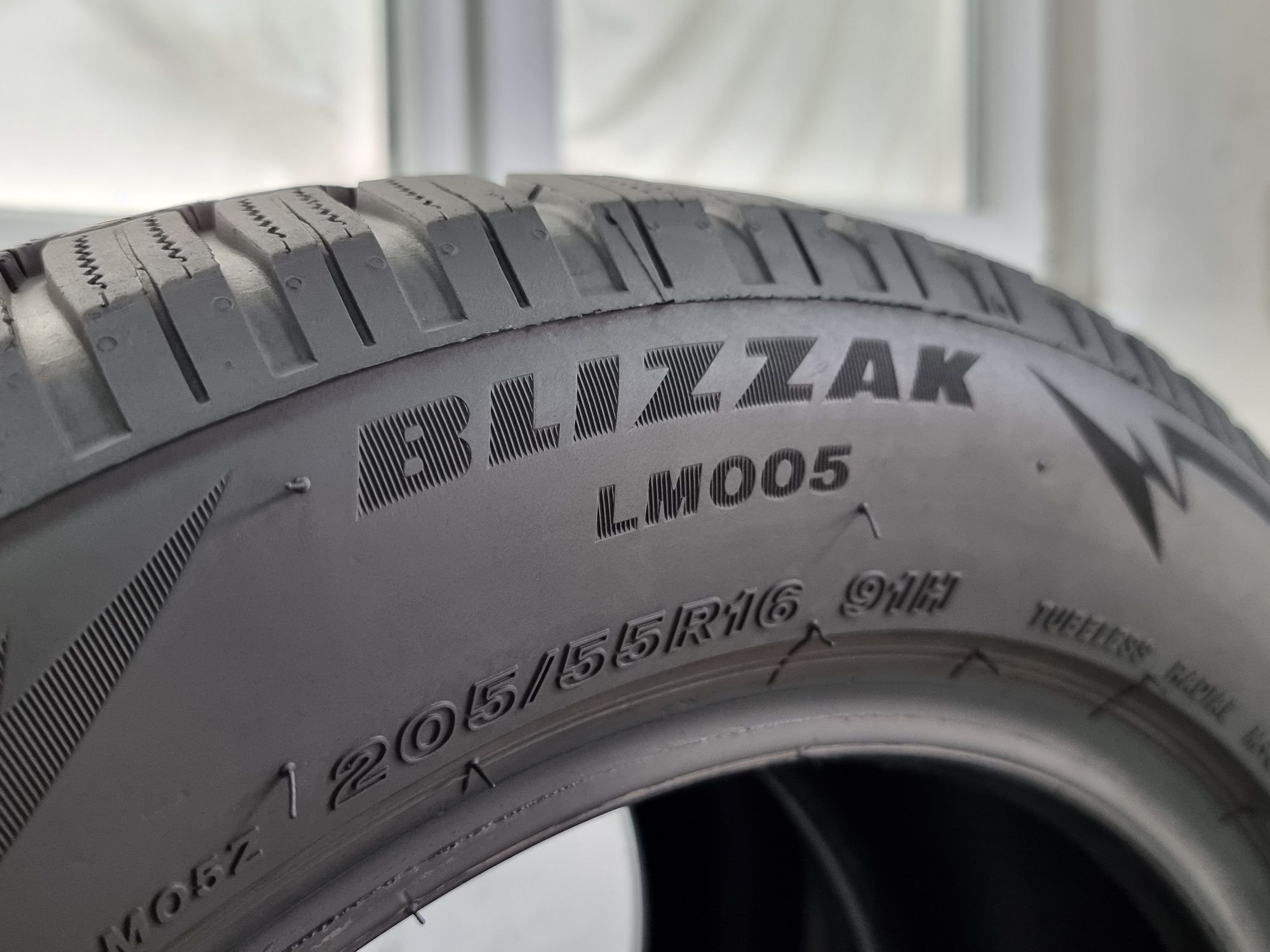 205/55/16 Bridgestone 2Броя: 130лв 6.5мм