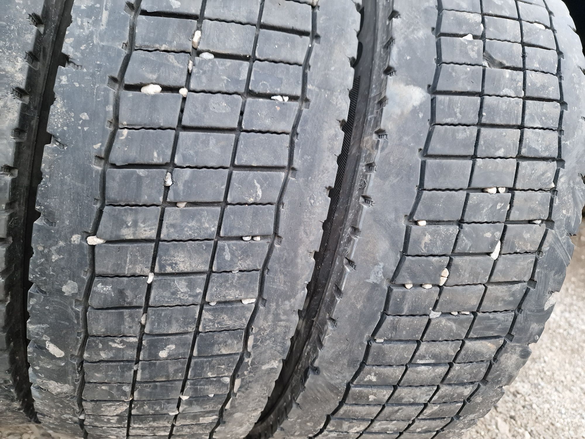 Anvelope Camion 215/75R17.5 marca Continental