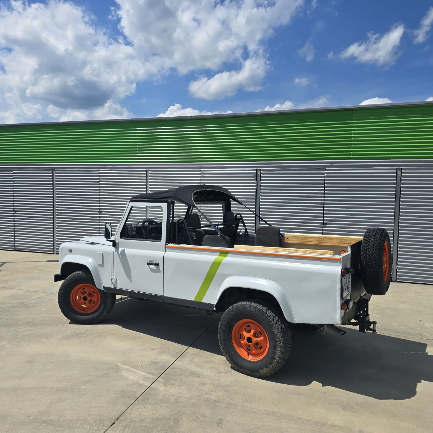 Vand Land Rover Defender 110,factură,variante,barca,auto, tractor,duba