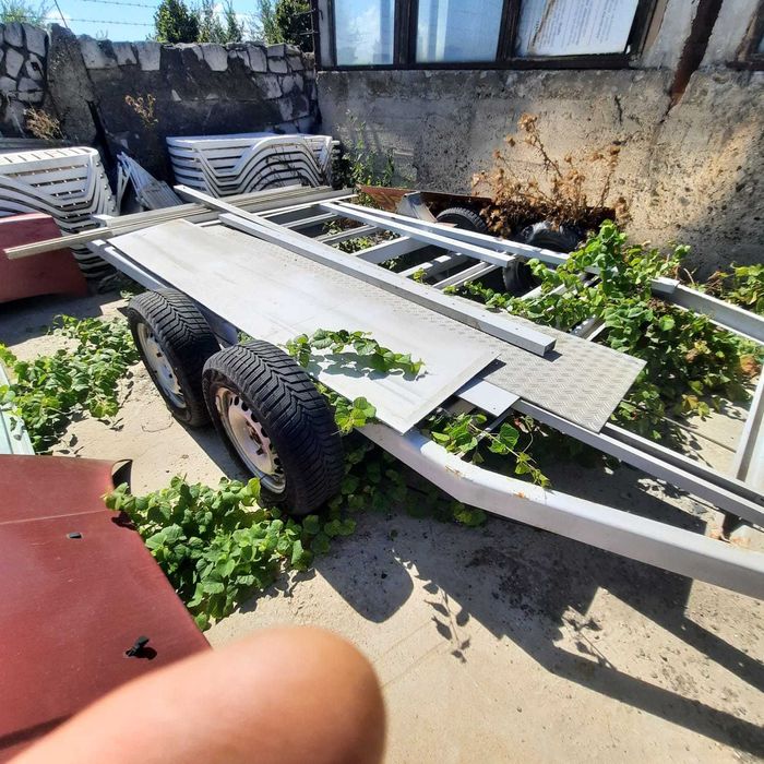 Remorca de vanzare fara acte , 5 metri .