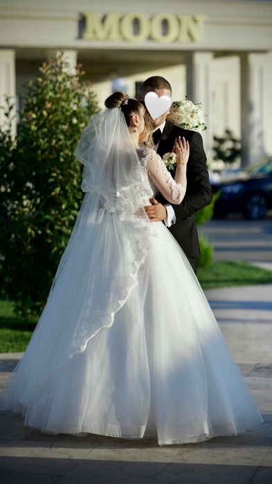 Vand rochie de mireasa printesa in stare impecabila