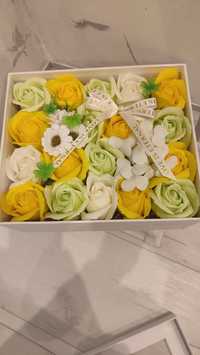 Подаръчна кутия със сапунени цветя