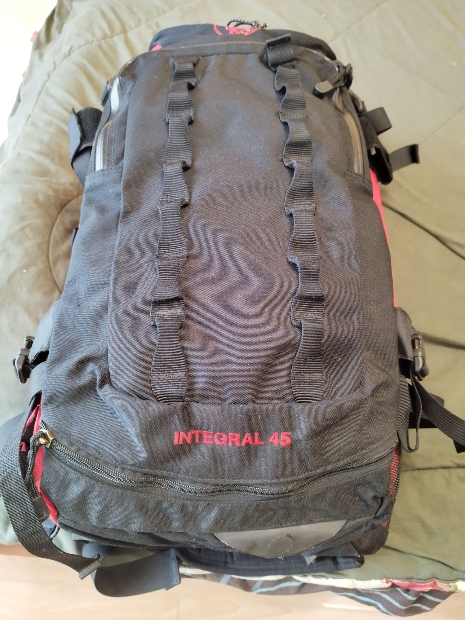 Раница Norrona Integral 45L.