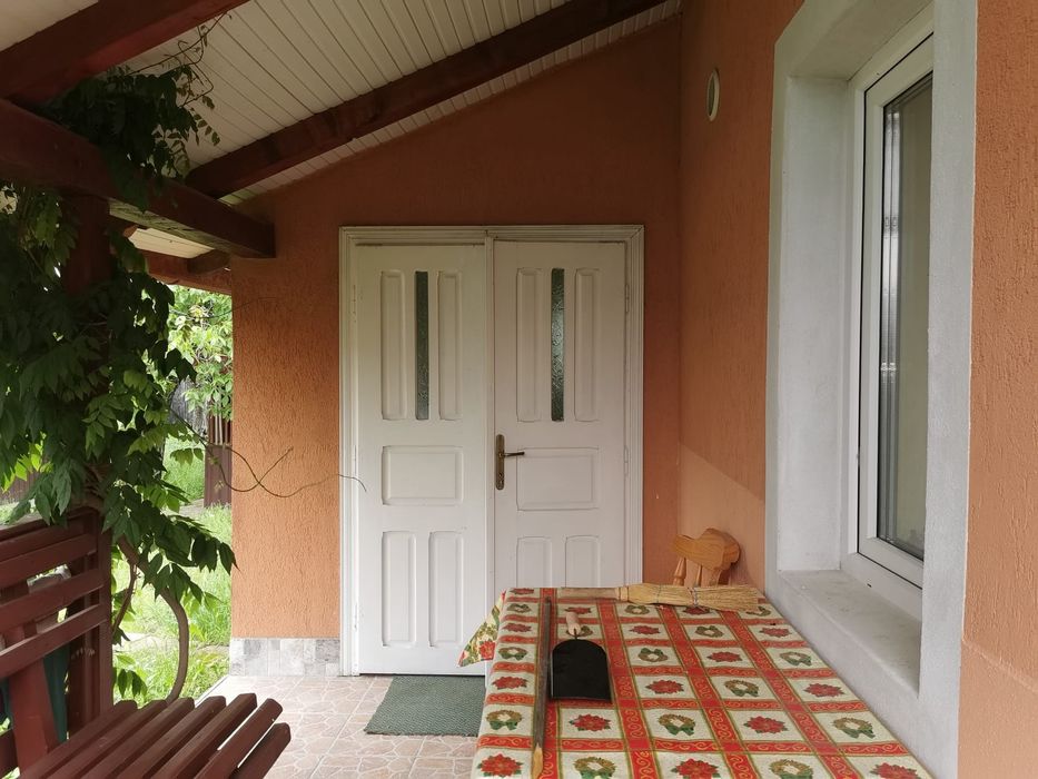 Vând casă și teren in Horodnic de Jos. 43 ari