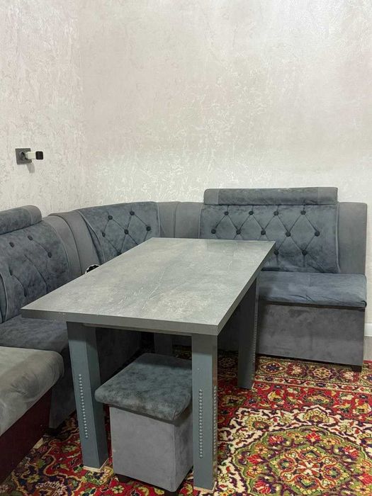 Продаётся кухонный уголок