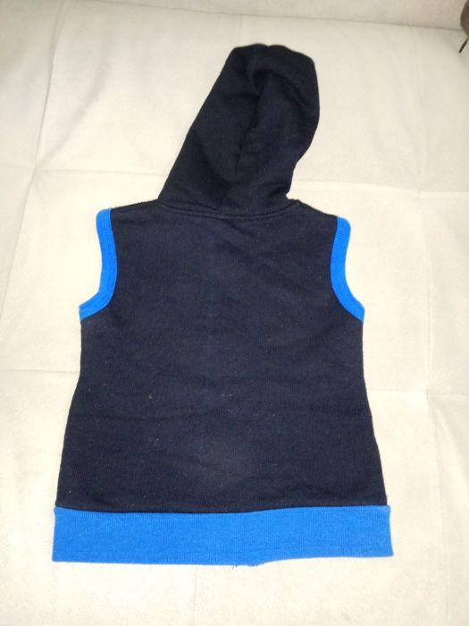 Детско елече с качулка