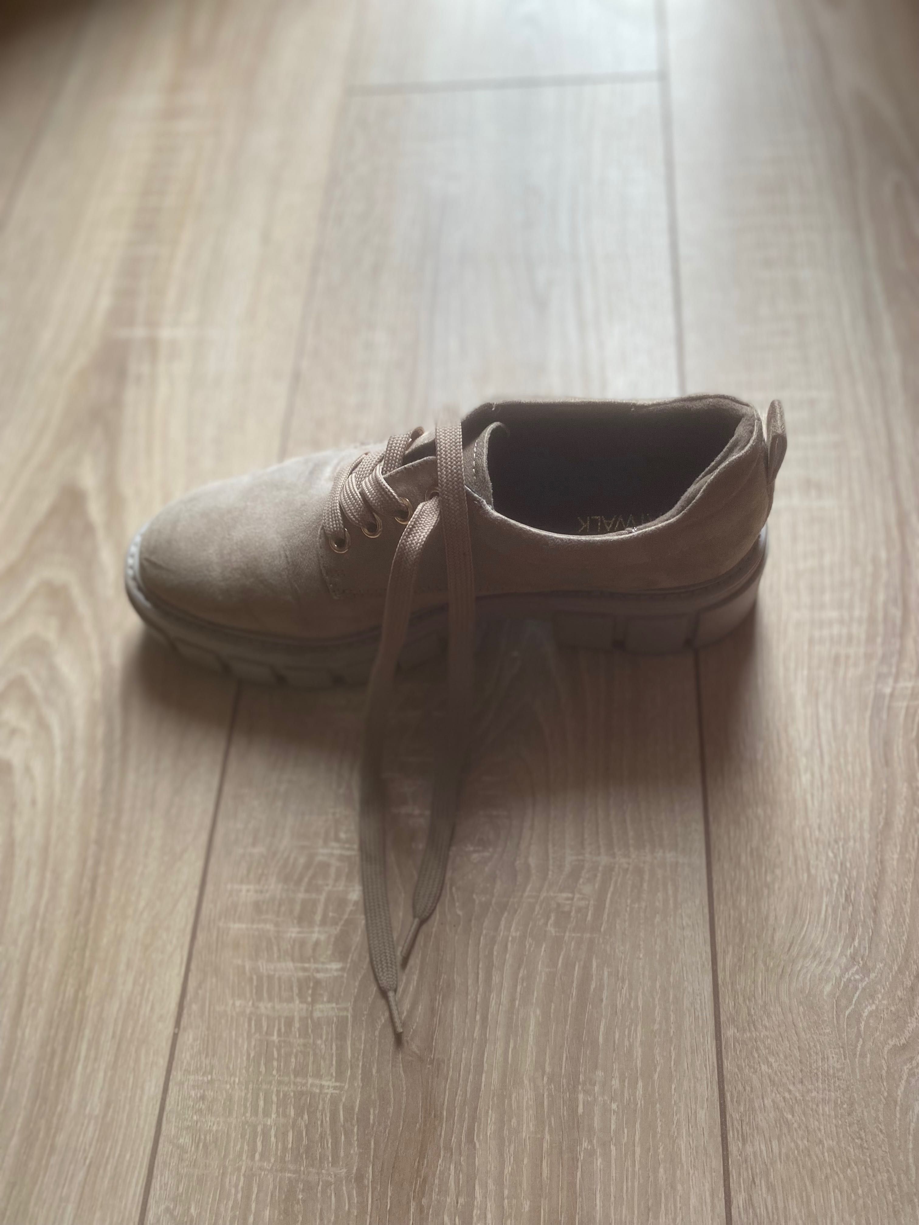 Catwalk pantofi de la deichmann