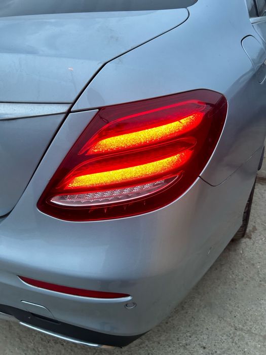 Aripă stânga spate Mercedes E class W 213