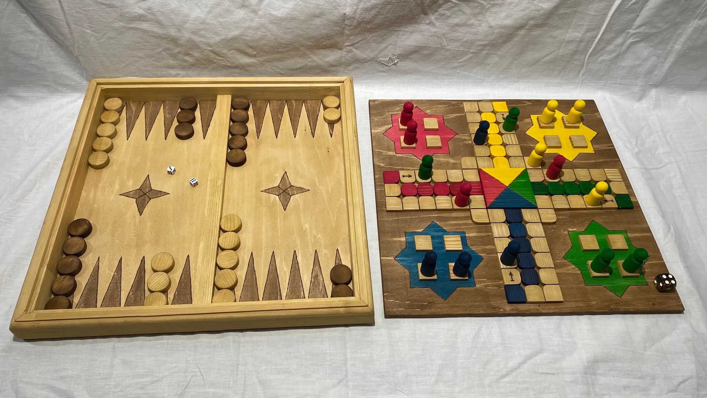 Продавам дървена игра 3 в 1, Не се сърди човече, дама и табла. Нова.