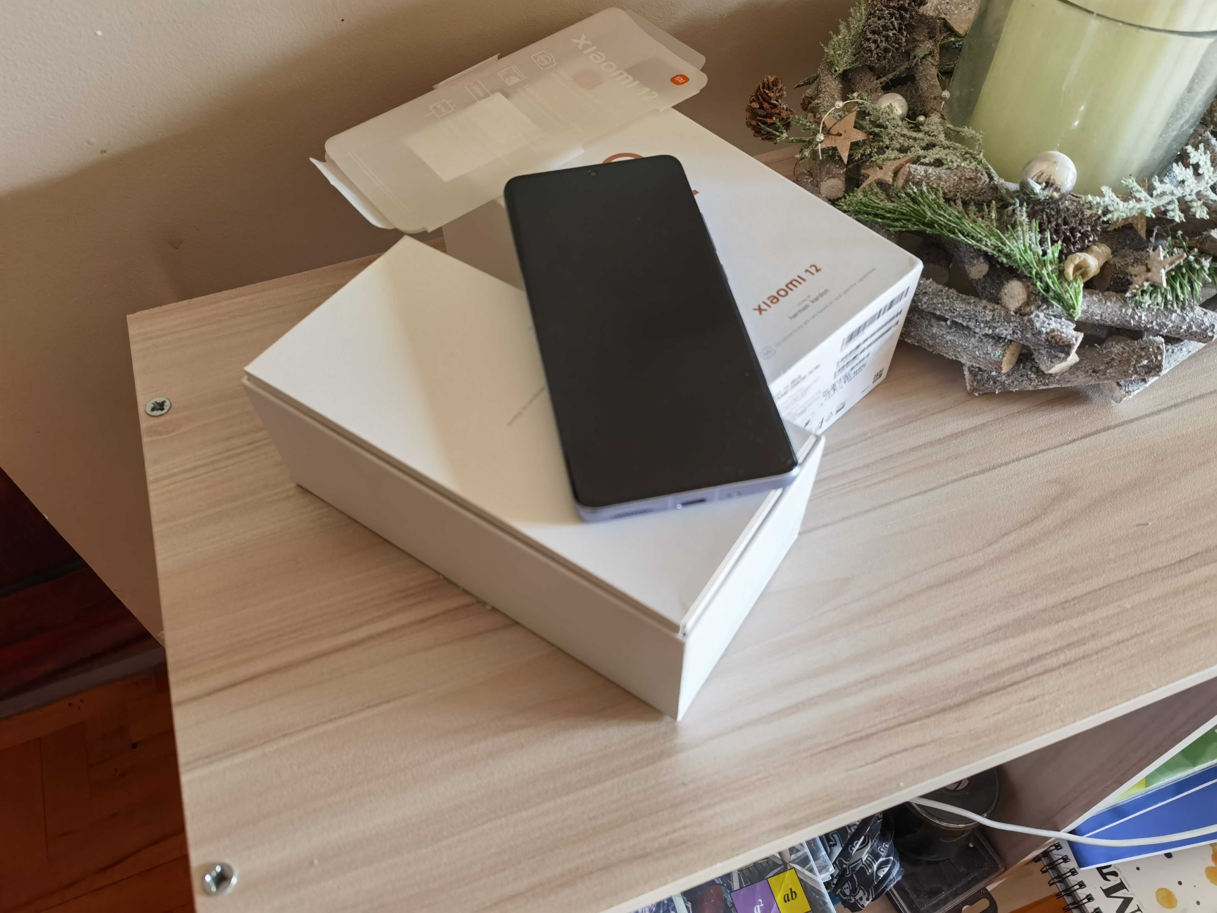 Xiaomi 12  8/256 гб. нов !