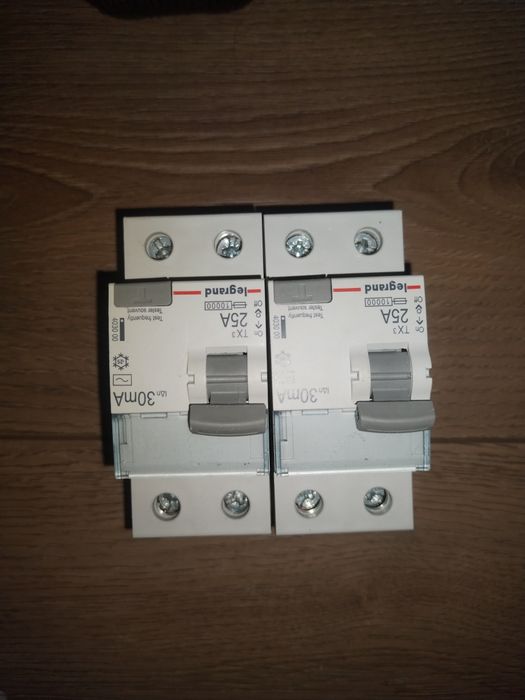 Продам автоматы legrand , дифавтоматы(узо)