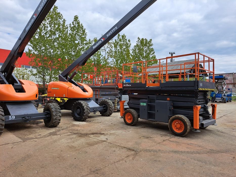 Societate vindem nacela An 2010 foarfeca, 15m inaltime de lucru,diesel