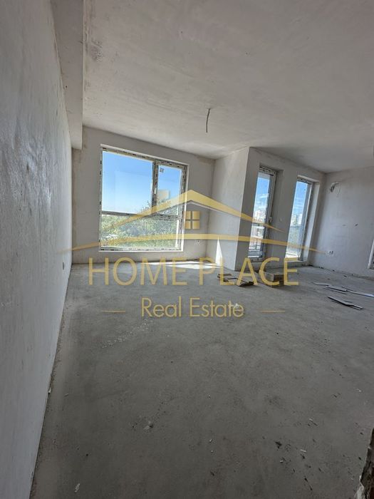 Тристаен апартамент в кв.Левски