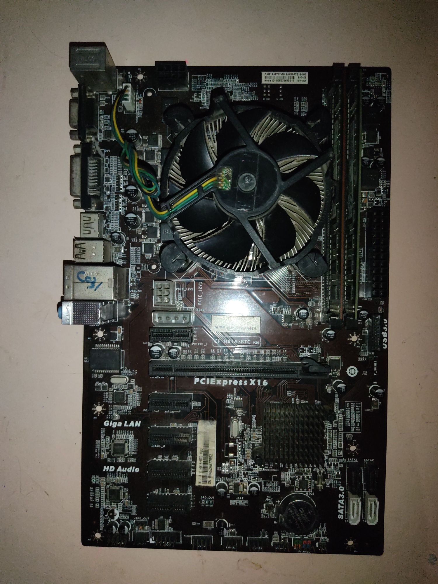 Материнская плата H81 , процессор i3 4130 , оперативная память ddr3 8g
