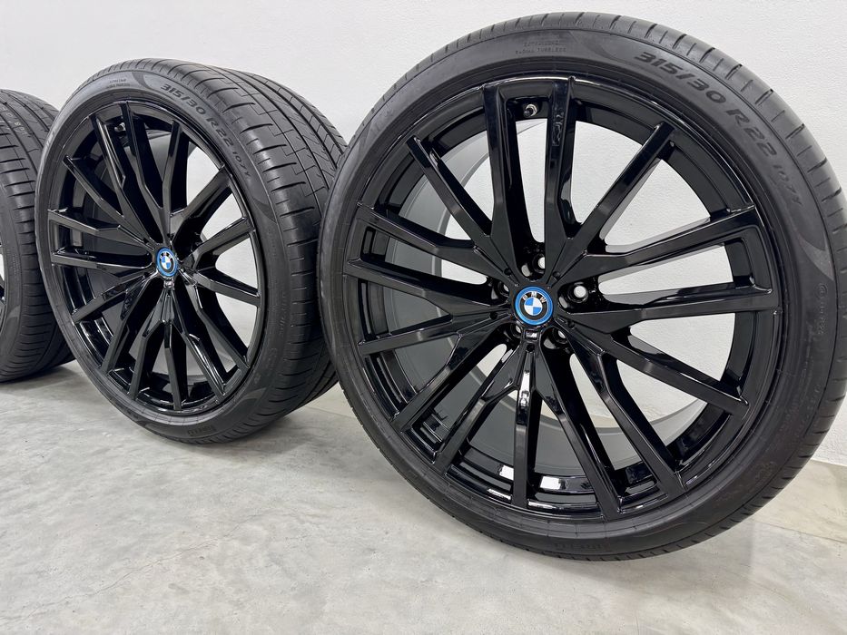 Jante Bmw X5 X6 R22 G05 G06 Originale M742 Pirelli 35/2024 Vara 99%