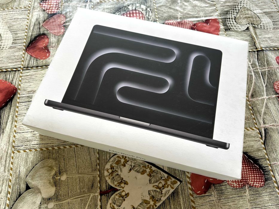 Нов MacBook Pro M4 Pro 24GB 1TB model A3401 Space Black 14 CPU 20 GPU