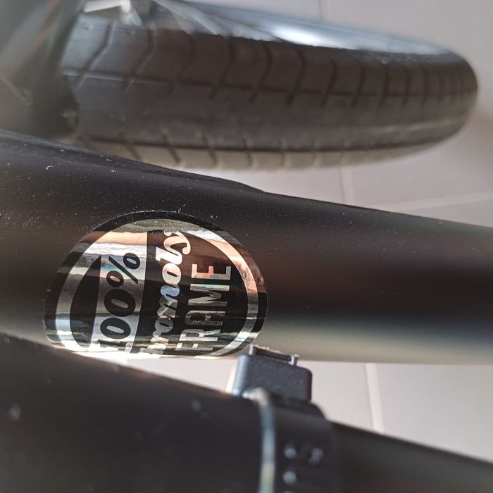 Vând bicicleta bmx Forecaster 2023