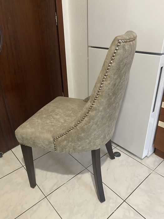 Трапезен стол 4 бр.