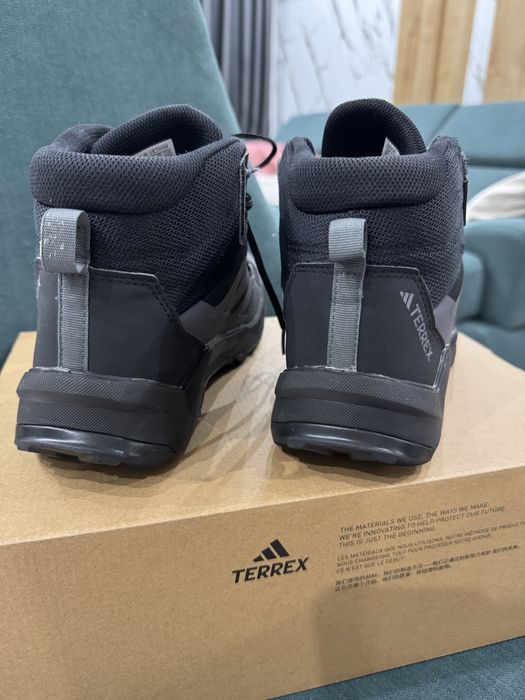 Adidas Terrex AX4R R.RDY Mid K като НОВИ