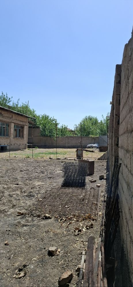 Участка сотилади