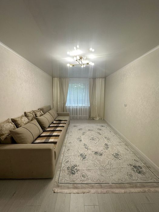 Продам 3 комнатную квартиру район Достык Молла 30000