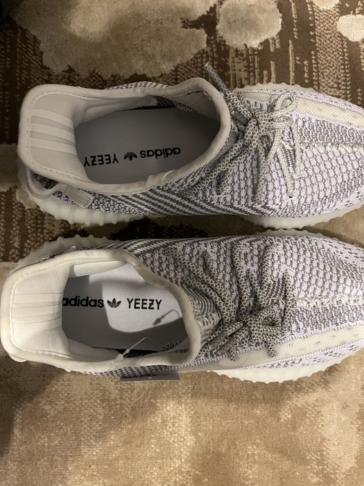 Yeezy 350 V2 Boost, 42 2/3, noi cu eticheta