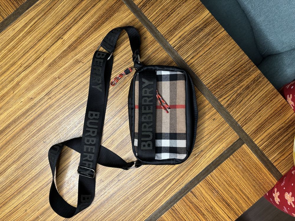 Чанта burberry мъжка