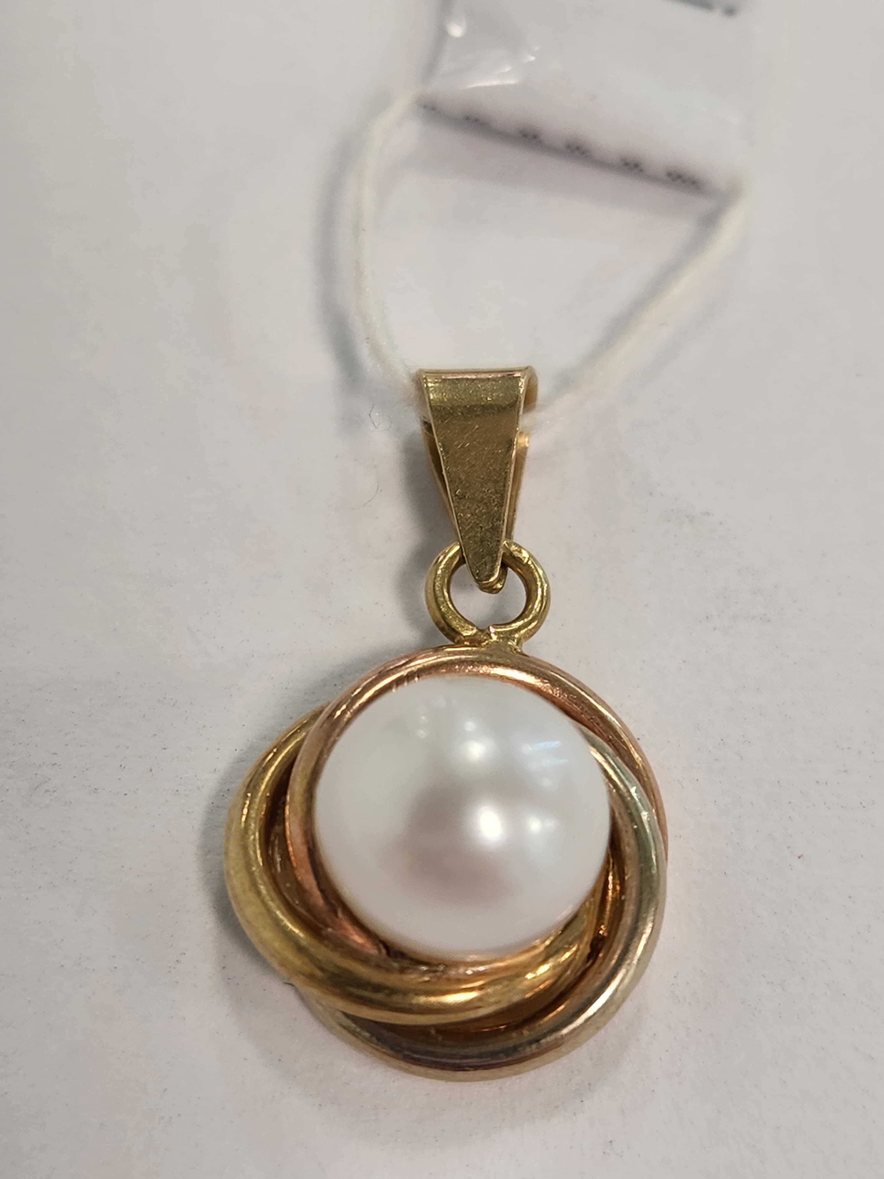 Pandantiv aur, 14k, 1.65g (b66403.4/ Ag2 Tudor1)