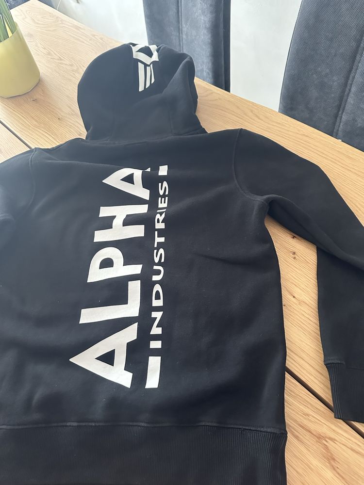 Alpha Industries Суитчър