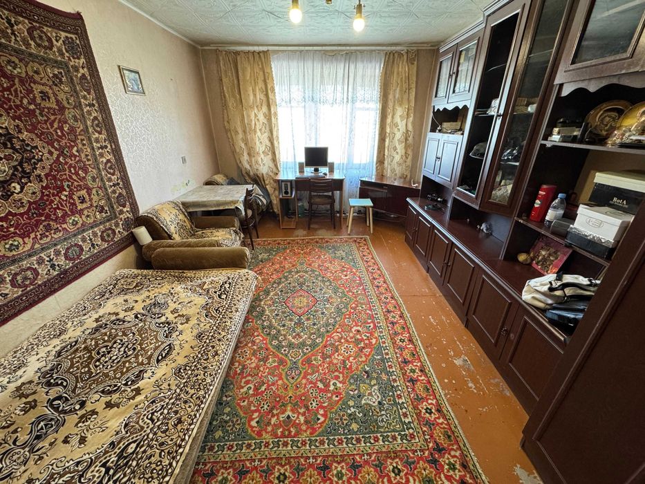 ^Продам 2х комнатную квартиру в Сортировке дом магазина "Ритм"!