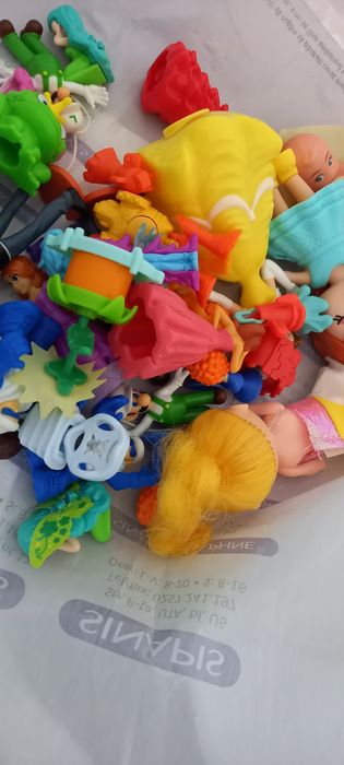 Colecții Kinder surprize