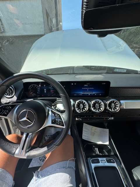 mercedes GLB 200