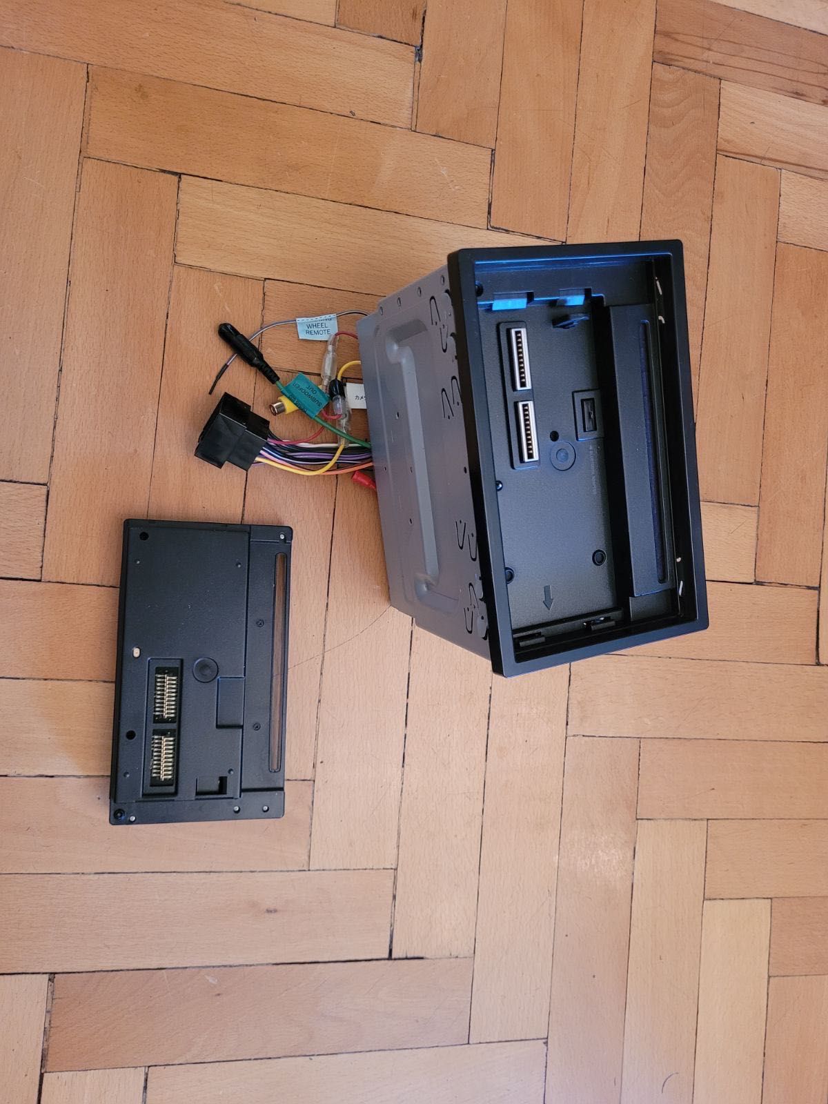 JVC DIVX + Camera + Bluetooth