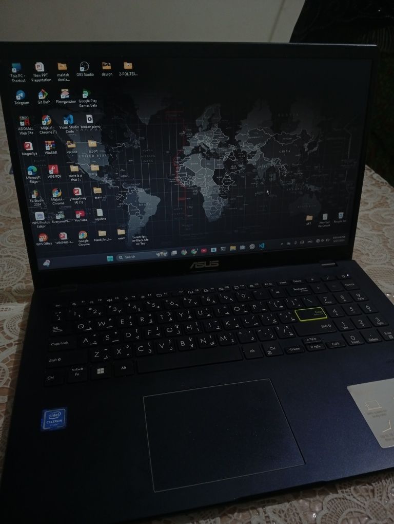 ASUS E510 Laptop Sotiladi!

Holati: yaxshi
Model: ASUS E510
Protsessor