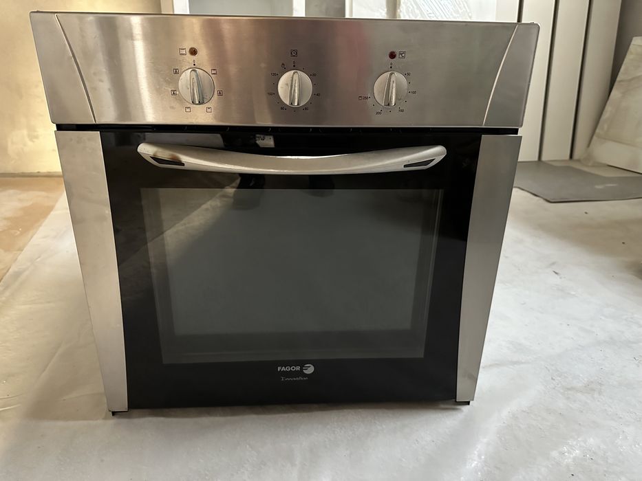 Духовка Fagor 220 в