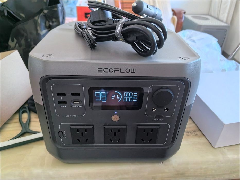 Продам портативный внешний аккумулятор Ecoflow