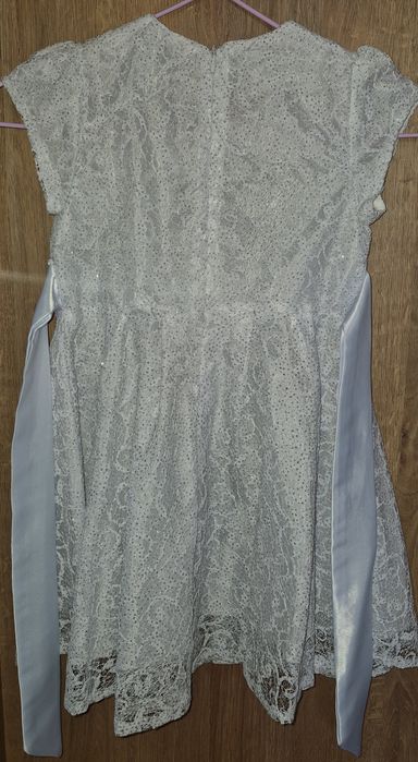 Нарядное платье для девочки