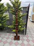 Cuier deosebit din lemn sculptat