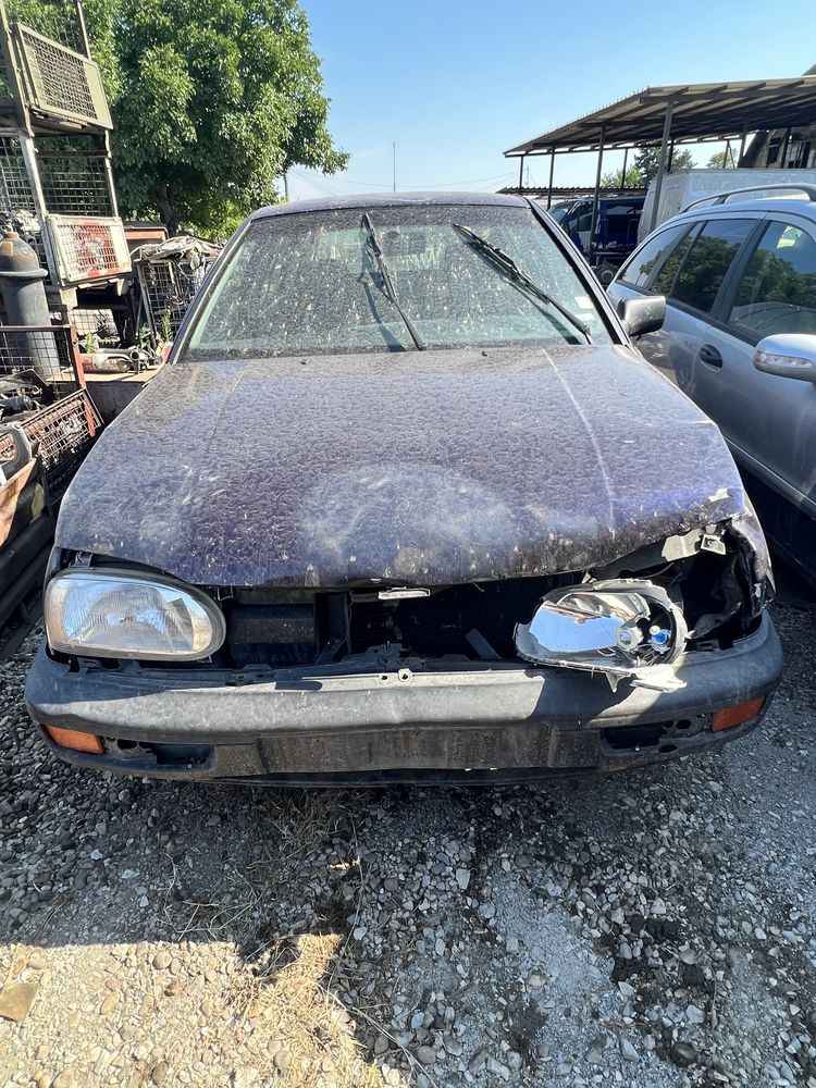 Volkswagen Golf 3 НА ЧАСТИ