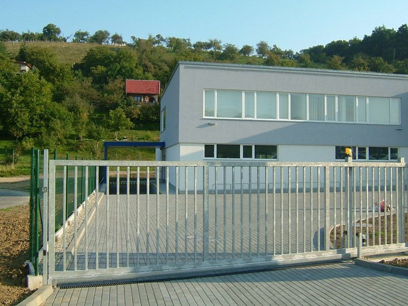 Kit sistem poarta autoportanta industriala , porti industriale max 9m