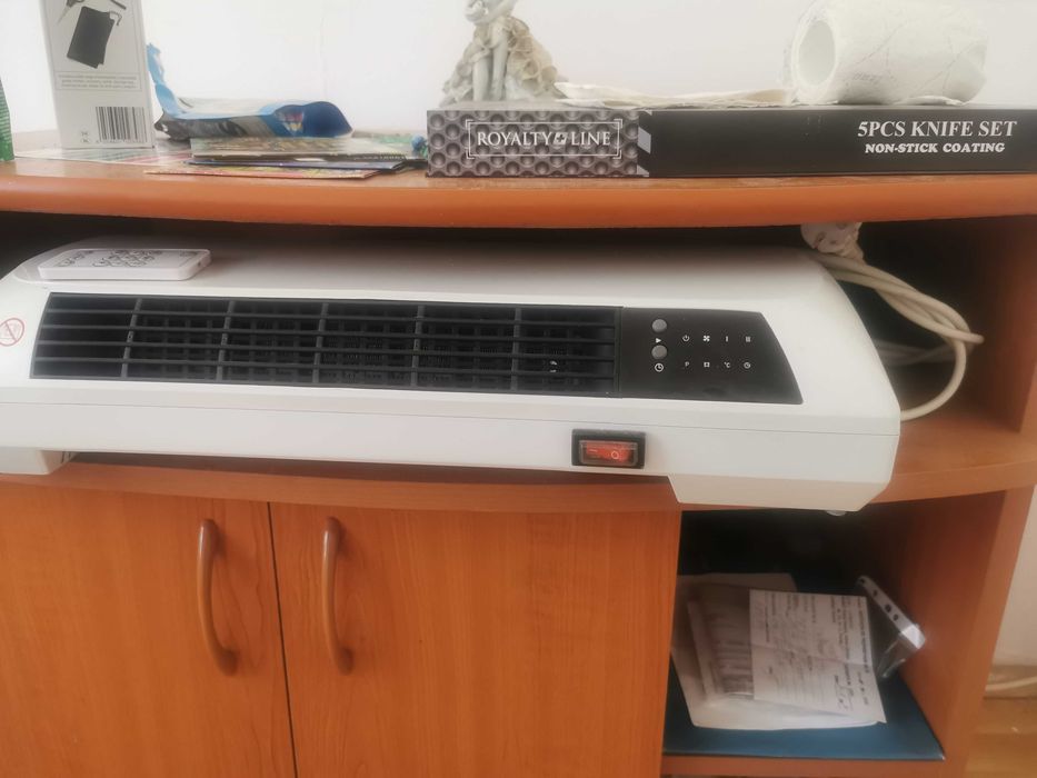 Vând aerotermă 2 *1000 w, telecomanda