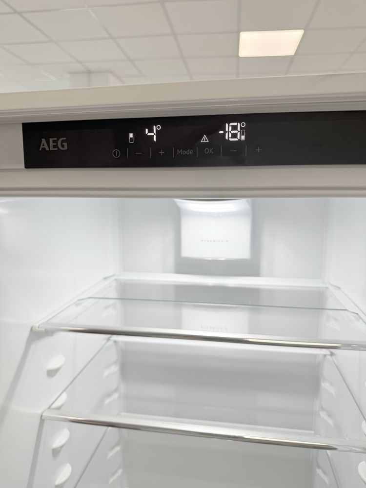 Frigider Combina frigorifica incorporabila AEG