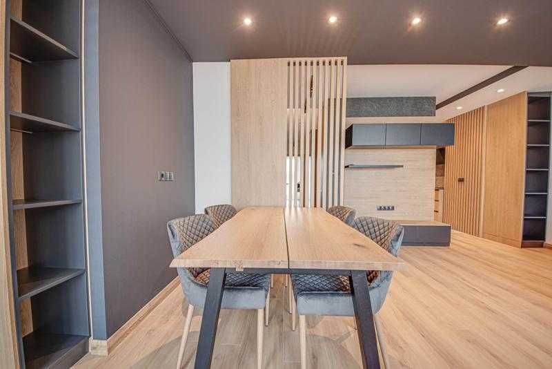 Продава се Тристаен апартамент в София, Изгрев - 85 кв.м за 2048 €/кв.м - Снимка #1