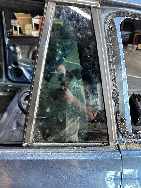 Geam fix portiera dreapta spate VOLKSWAGEN PASSAT B8 Variant (3G5) [ 2