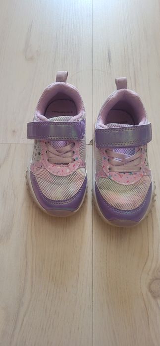 Светещи маратонки